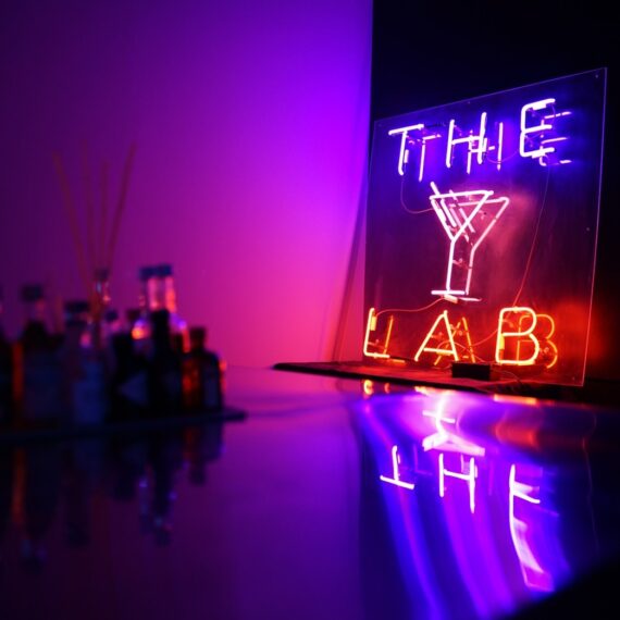 The Lab bar Ratchapruek