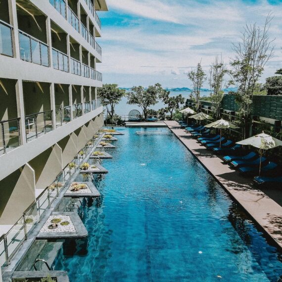 Golden Tulip Pattaya Beach Resort Staycation