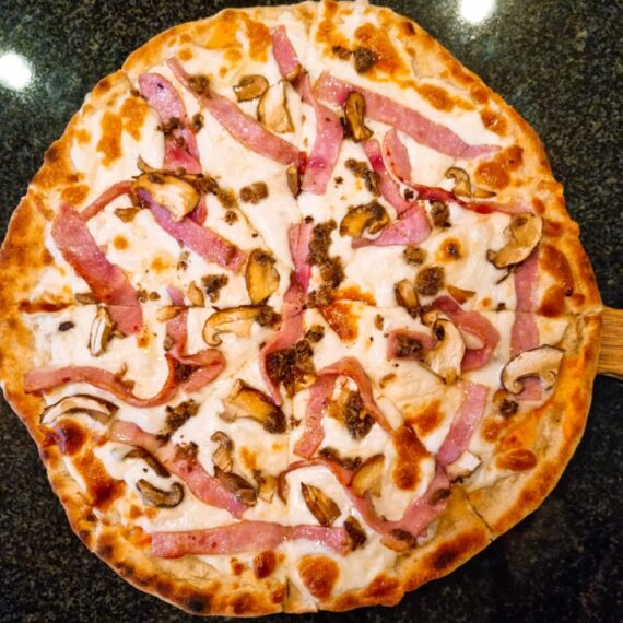 Little Red Oven Haus Sathorn 11