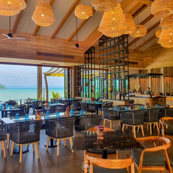 Sunday Brunch at SAI Bistro & Bar Sinae Luxury Hotel (Phuket)