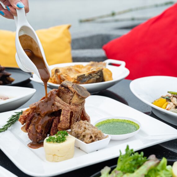 The Tara Bar&Restaurant