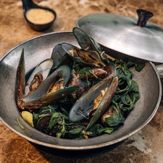 Yumkhunmae Taling Chan