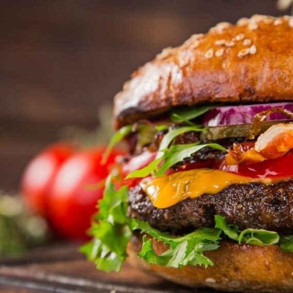 Kindee Bistro (Phuket)