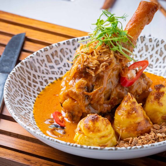 Ocean bistro at Cross Pattaya Oceanphere (Pattaya)