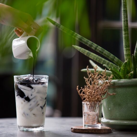 Kiew Kai Ka Nak Niwat (Cafe Zone)