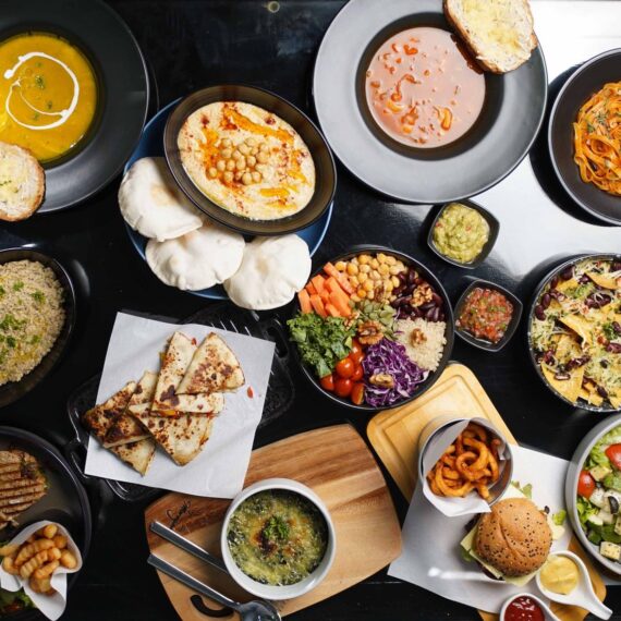 Moreganic Restaurant Away Thapae Resort (Chiang Mai)