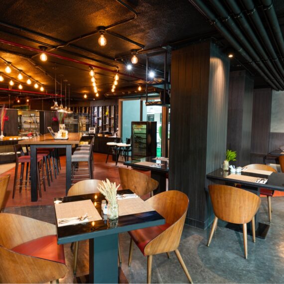 Uzzie Restaurant by Maitria Mode Sukhumvit 15