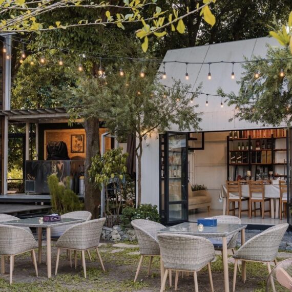 1980’s Bistro and Bar (Chonburi)