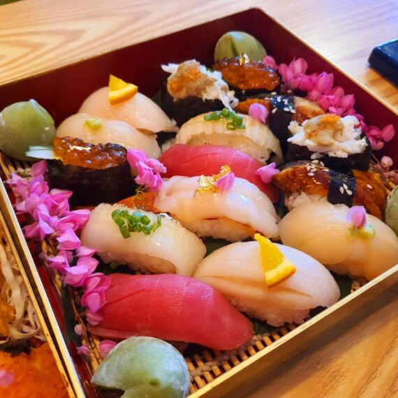 Dekopon the Japanese's Table