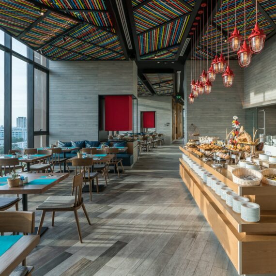 Plamong at Holiday Inn (Hua Hin)