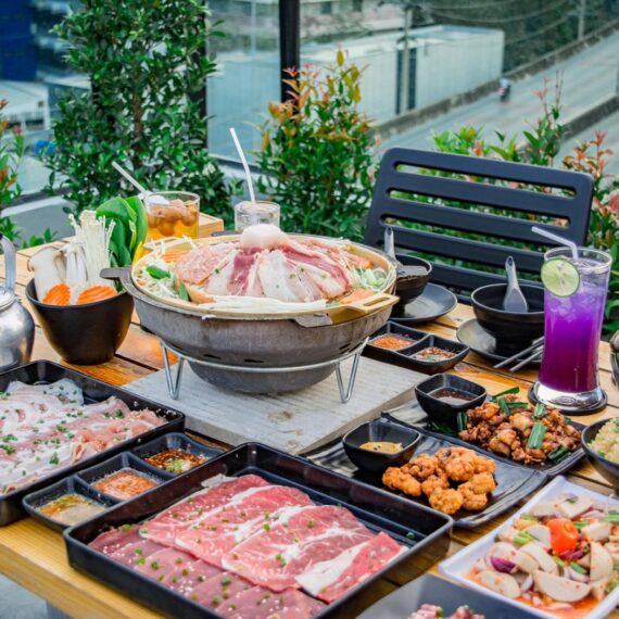 View & Grill Rooftop Bar-B-Q