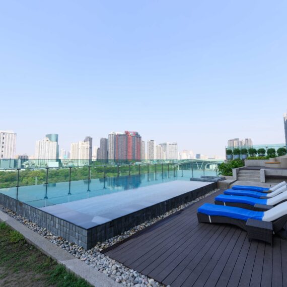 Mercure Bangkok Makkasan Staycation