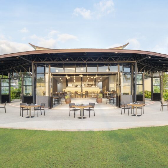 Beach Grill at Le Meridien Khao Lak Resort & Spa (Phang-nga)