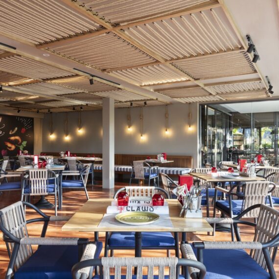 Claws and Co Avani Mai Khao (Phuket)