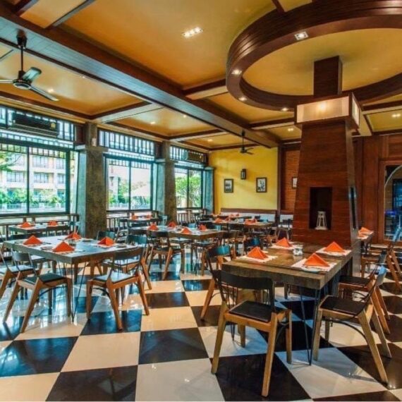 De l'amour Restaurant at Hotel de l'amour (Buriram)