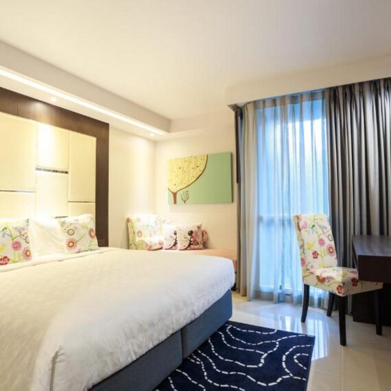 Hotel Clover Asok Staycation