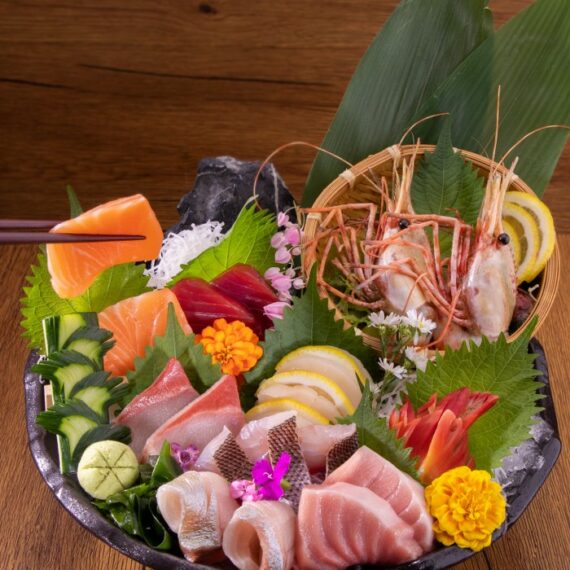 SUSHI HANA Watcharapol