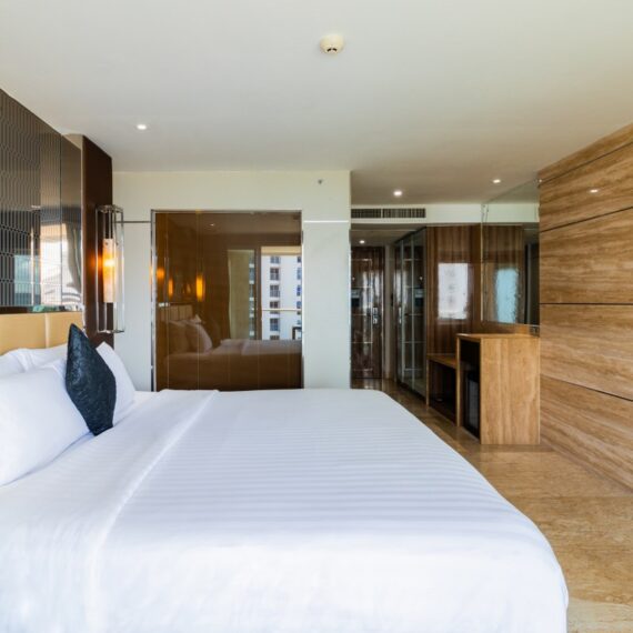 The Sanctuary Resort Pattaya, BW Signature Collection Staycation (Pattaya)