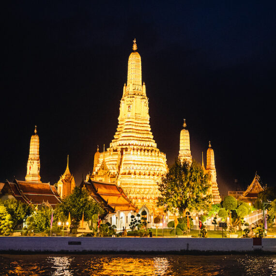 White Orchid River Cruise Iconsiam