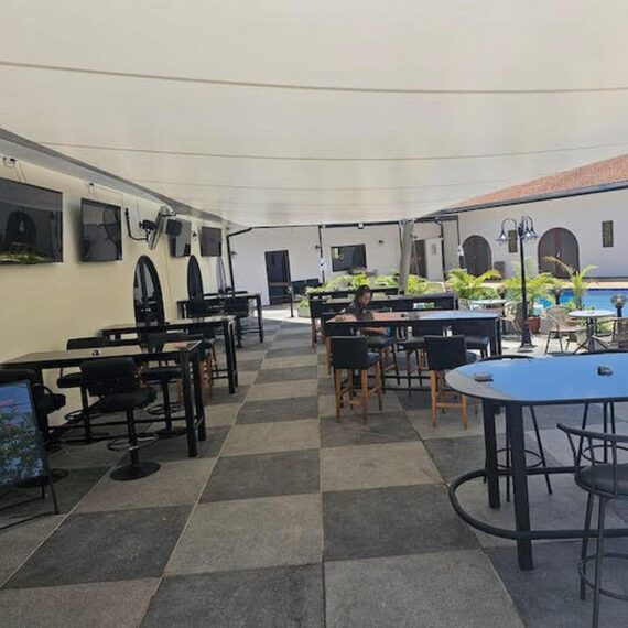 Hemingways Lakeside (Pattaya)