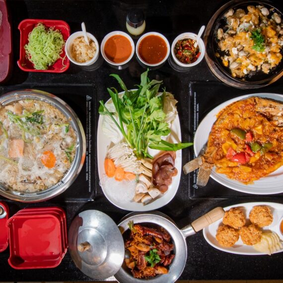 Ruen Petch Suki Nonthaburi Bypass Road