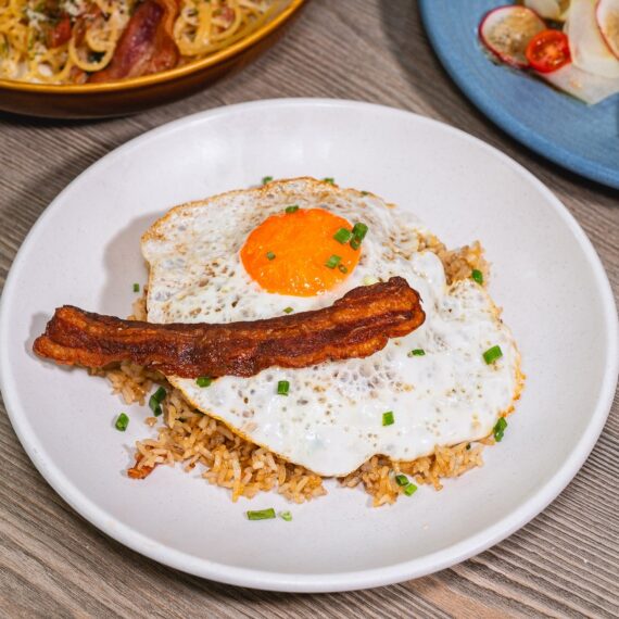 The Coffee Club Mode Sathorn BTS Surasak