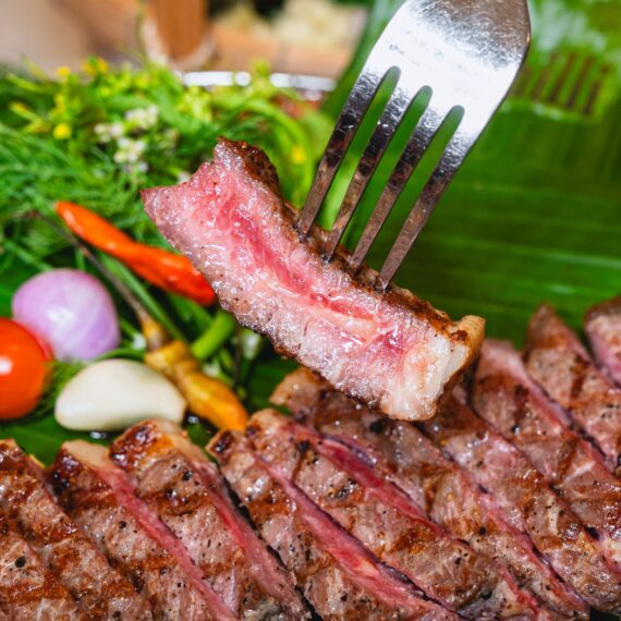 Cafe Chilli EmQuartier