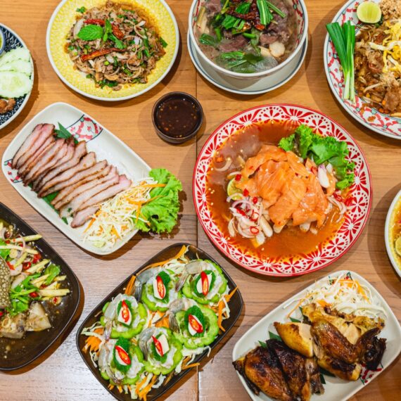 Ma La Kor Robinson Lat Krabang