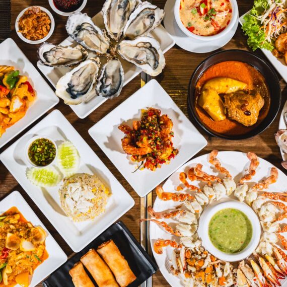 Phor Dee เพราะดี