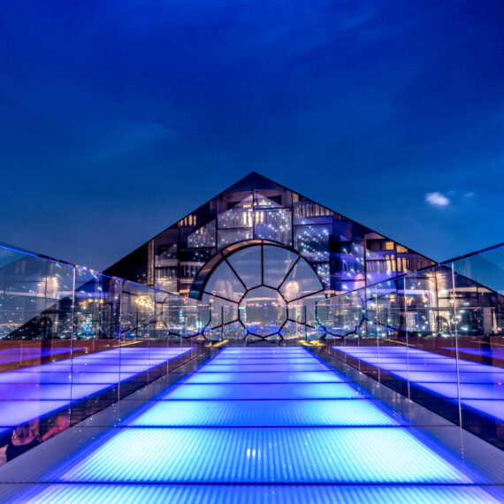 Breeze Restaurant, Tower Club at Lebua