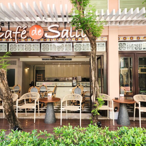 Café de Salil La Petite Salil Sukhumvit 8