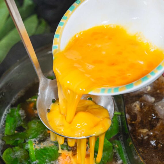 Manee Me More Seacon Square Srinagarindra