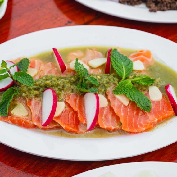 Meng Pu Dong Sukhumvit