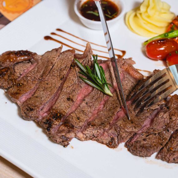 Chef Thanom Att U Park Bangna