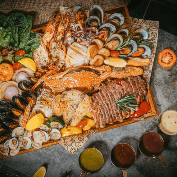 Sunya Bar l Dinso Resort & Villas Phuket (Phuket)