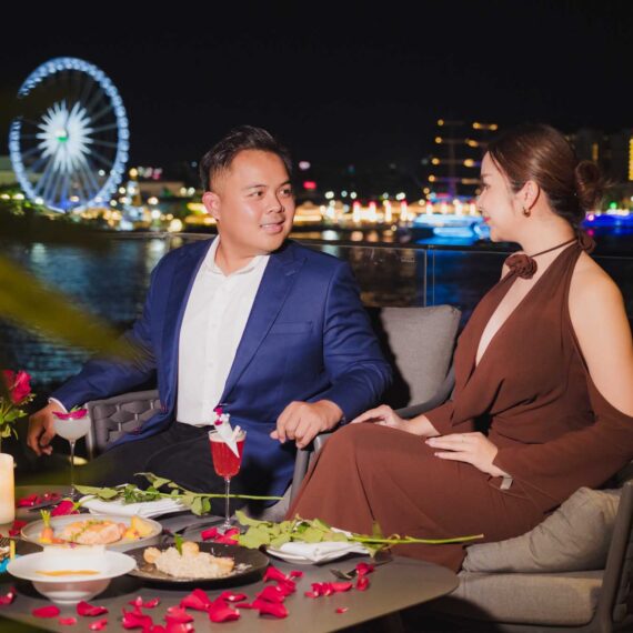 Dark Waters Rooftop Bar & Riverside