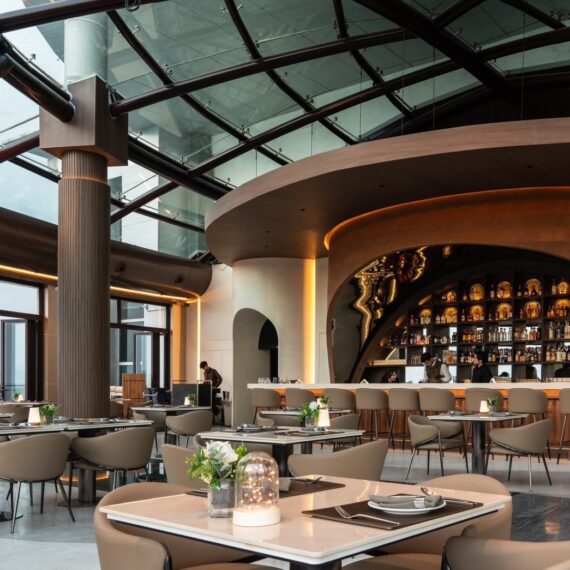 Cielo Sky Bar & Restaurant Rooftop