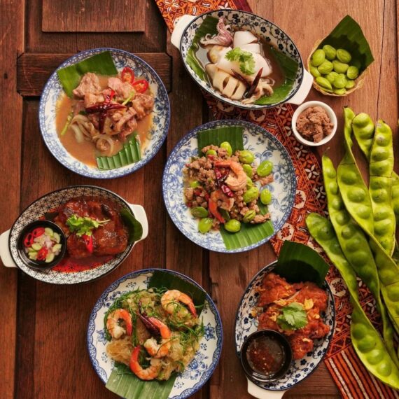 Phrikkhua Kapihom The Nine Tiwanon