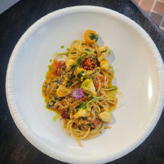 Amorretto Cafe & Bistro