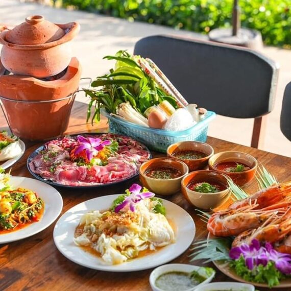 The Big Tree Eatery and Bar