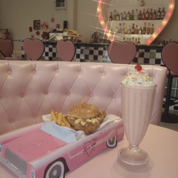 Love Me Cafe and Bar