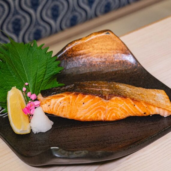 Akimitsu Tendon Central Si Racha