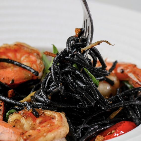 SOE Coffee & Bistro at The Kiri Pool Villa Resort (Phuket)