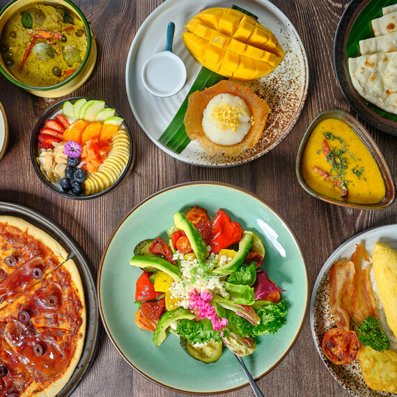 Public All Day Dining Grand Mercure Bangkok Atrium