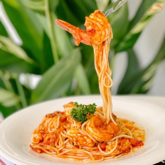 Risa Café and Bistro