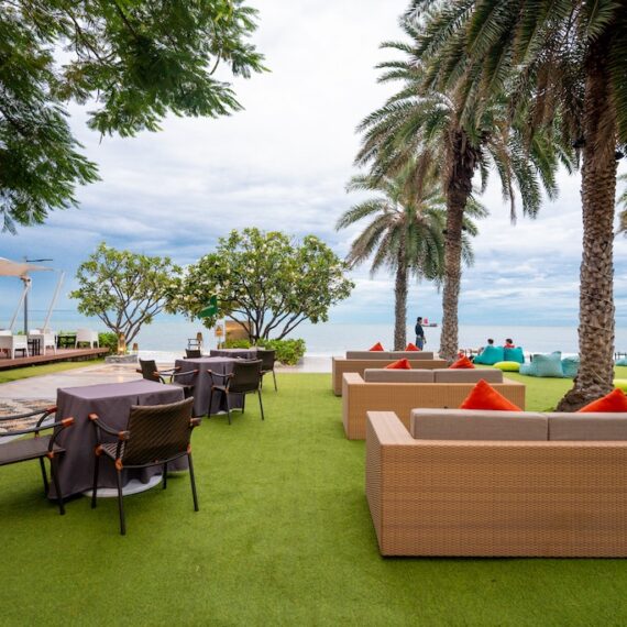 Al Bahr Beach Bar @Marrakesh (Hua Hin)