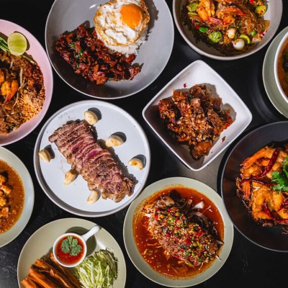 Lan Yai Hong All Day Bar