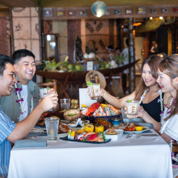 Trader Vic's at Anantara Riverside Bangkok Resort