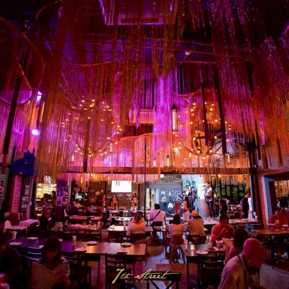7th Street Bar & Bistro Mega Bangna