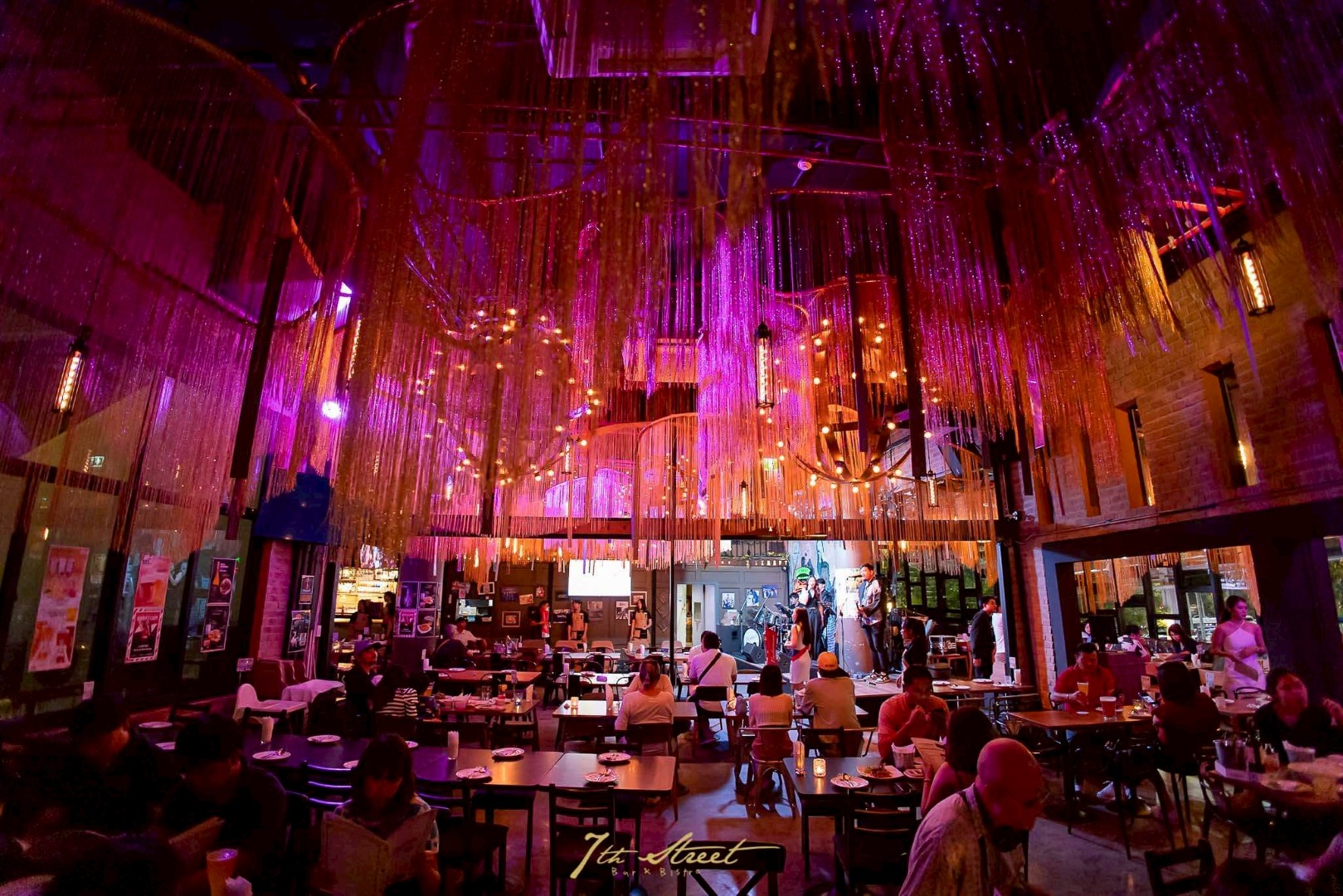 7th Street Bar & Bistro Mega Bangna